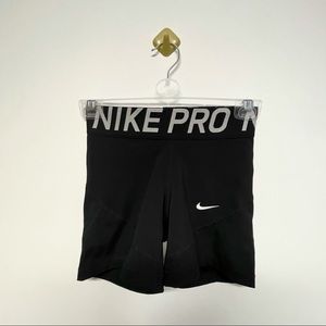 Nike Pro Women’s 5” Shorts